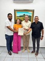 Câmara de Upanema trata de ações de segurança para a Barragem de Umari em audiência com a SEMARH